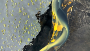 Iceland-Zsolt-Glacier-River-1