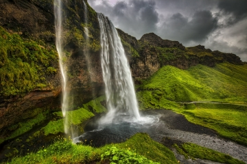 Iceland-Zsolt-Seljalandsfoss