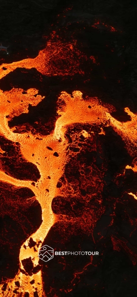 KrisziPhonewall03