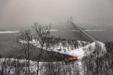 Norway-Krisz-Tjeldsund-bru